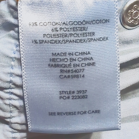 ⭐CAbi Star Print Slim Boyfriend Jeans ⭐ - Picture 6 of 7